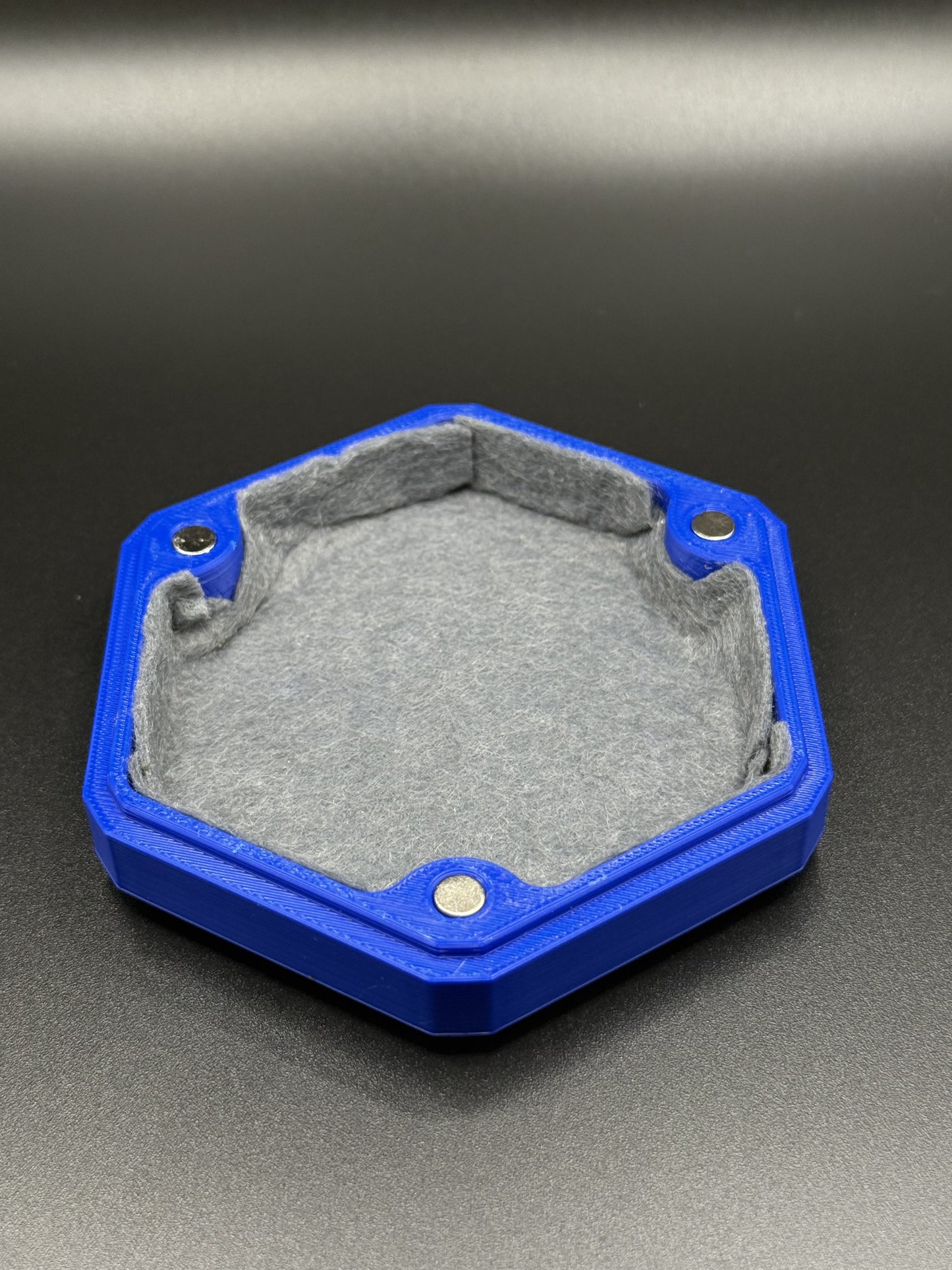 The Buckler - Dice Vault